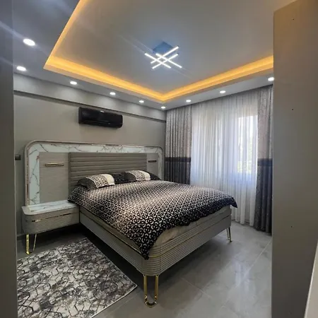 Luxury With Pool And Jacuzzi Close To The Lägenhet Fethiye